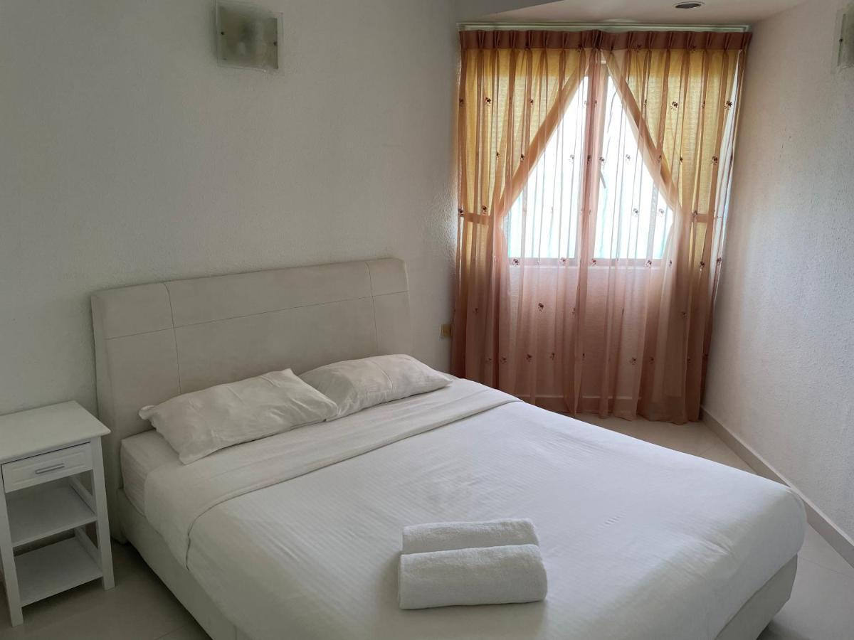 The Ferringhi Sea View At Sri Sayang Apartment Batu Ferringhi Exterior photo
